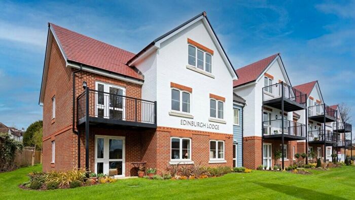 2 Bedroom Retirement Property For Sale In Bed Apartment, Edinburgh Lodge, Orpington, BR6