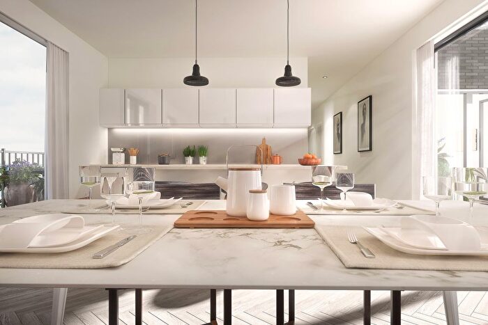 1 Bedroom Flat For Sale In Liverpool Street, Salford, M5