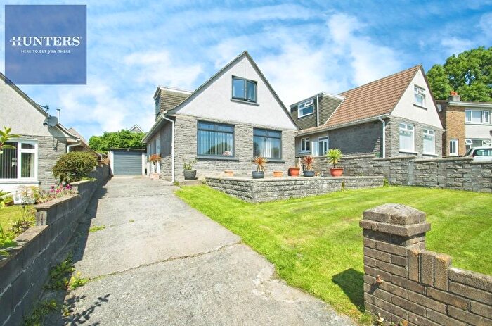 3 Bedroom Detached Bungalow For Sale In Blaen Y Fro, Pencoed, Bridgend, CF35