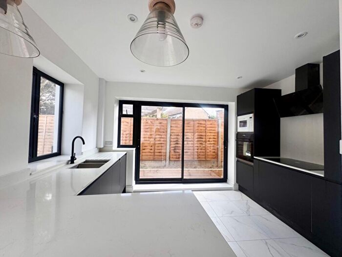 3 Bedroom House To Rent In Firs Lane, London, N21