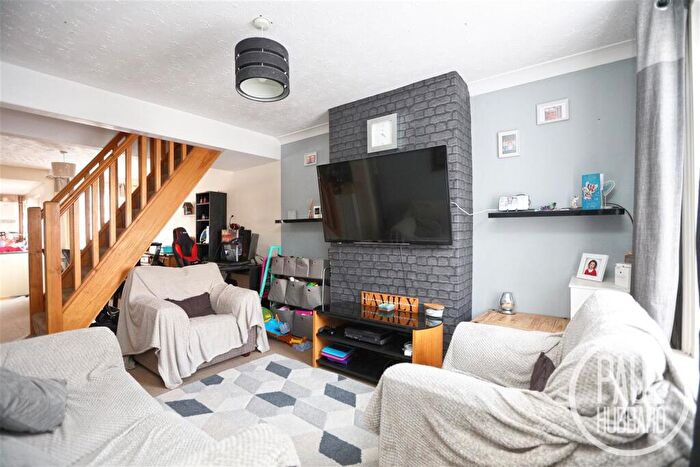 3 Bedroom Terraced House For Sale In Cambridge Road, Lowestoft, NR32