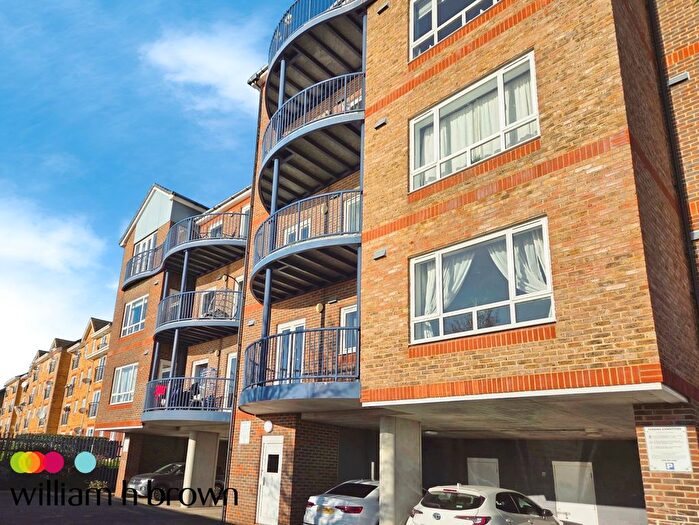 2 Bedroom Flat To Rent In Argent Street, Grays, RM17