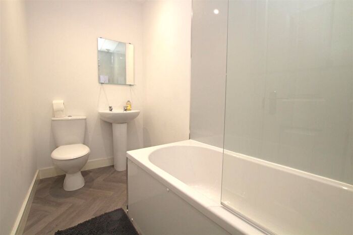 2 Bedroom Flat For Sale In Zetland Road, Loftus, Saltburn-By-The-Sea, TS13