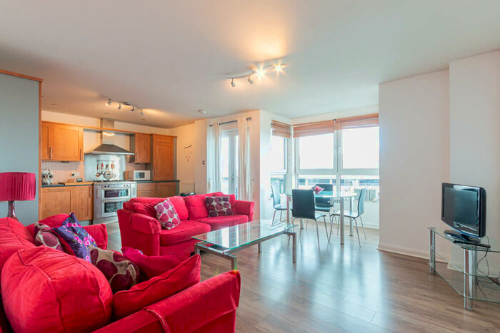 2 Bedroom Flat To Rent In Portland Gardens Edinburgh United Kingdom, EH6