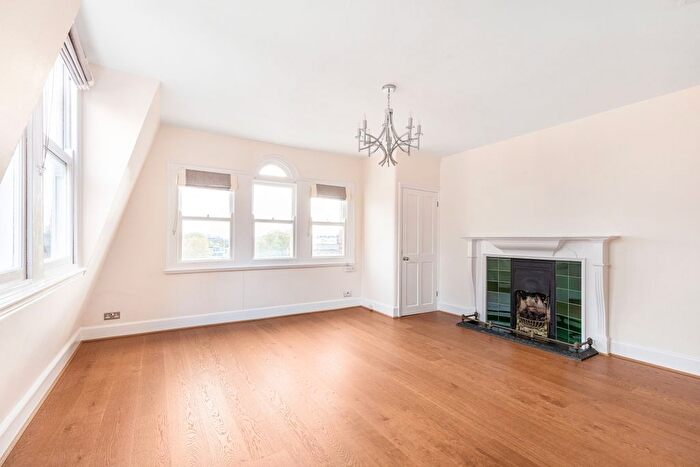 2 Bedroom Flat To Rent In Moscow Road, London, W2