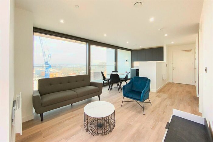 1 Bedroom Apartment To Rent In Oxygen Tower, M1