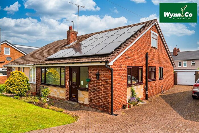 3 Bedroom Semi-detached Bungalow For Sale In Cherry Tree Road, Walton, Wakefield, WF2