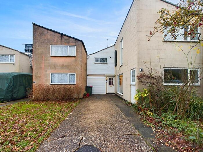 3 Bedroom Terraced House To Rent In Laurel Close, Crawley, RH10