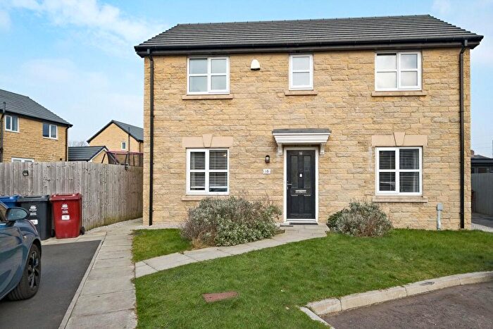 3 Bedroom Detached House For Sale In Foster Drive, Burnley, Lancashire, BB12
