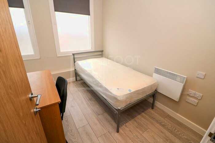 Studio To Rent In Colonnade House, Sunbridge Road, BD1