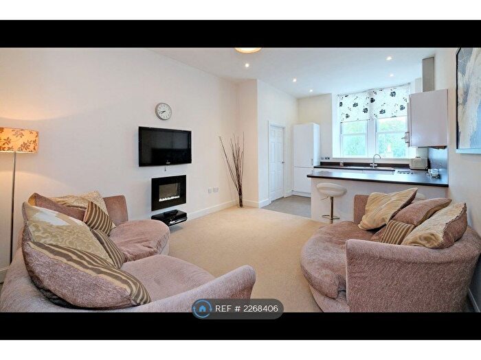 2 Bedroom Flat To Rent In Market Street, Insch, AB52