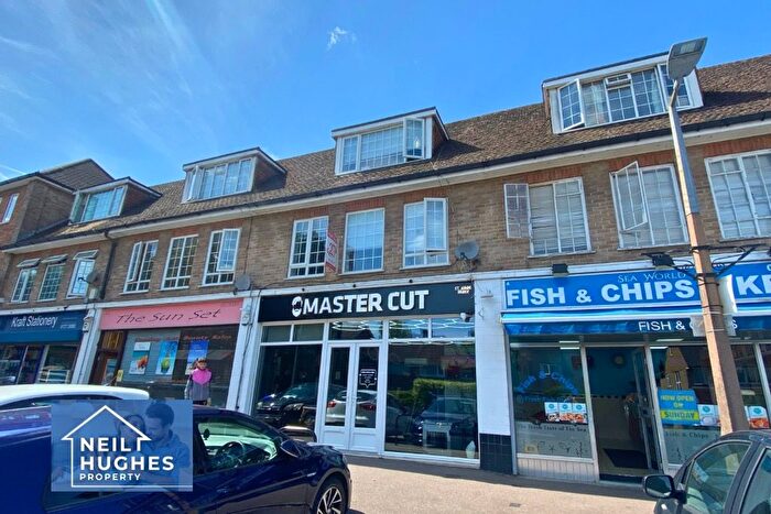 3 Bedroom Maisonette To Rent In How Wood, Park Street, St. Albans, Hertfordshire, AL2