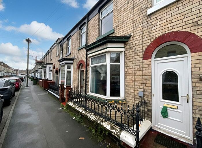 2 Bedroom Terraced House For Sale In Tindall Street, Scarborough, YO12