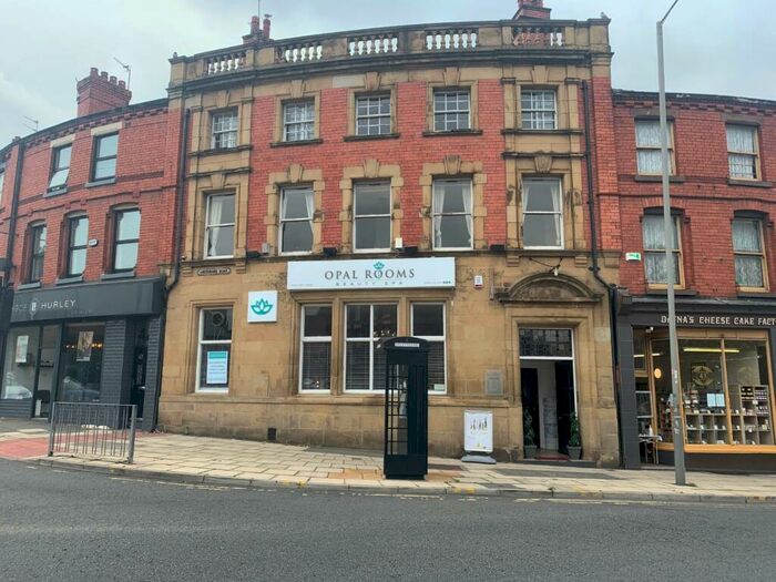 4 Bedroom Apartment To Rent In Greenbank Road, L18