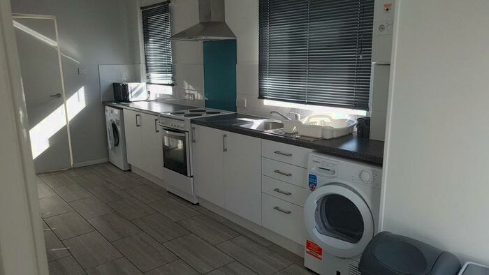 5 Bedroom House To Rent In Ivory Road, Norwich, NR4