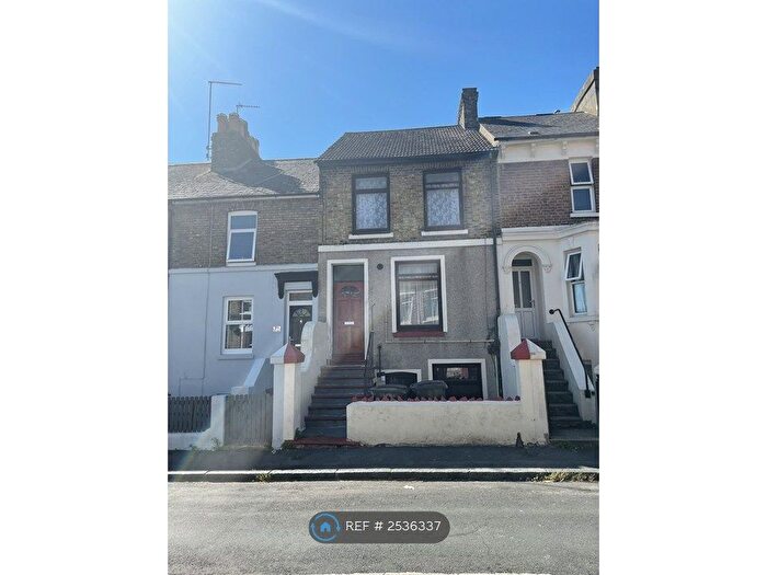 2 Bedroom Flat To Rent In Odo Road, Dover, CT17