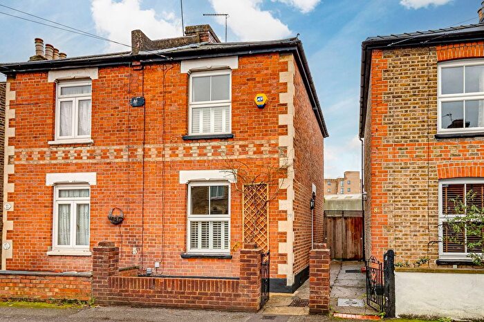 2 Bedroom Semi Detached House For Sale In Northcote Road, New Malden, KT3