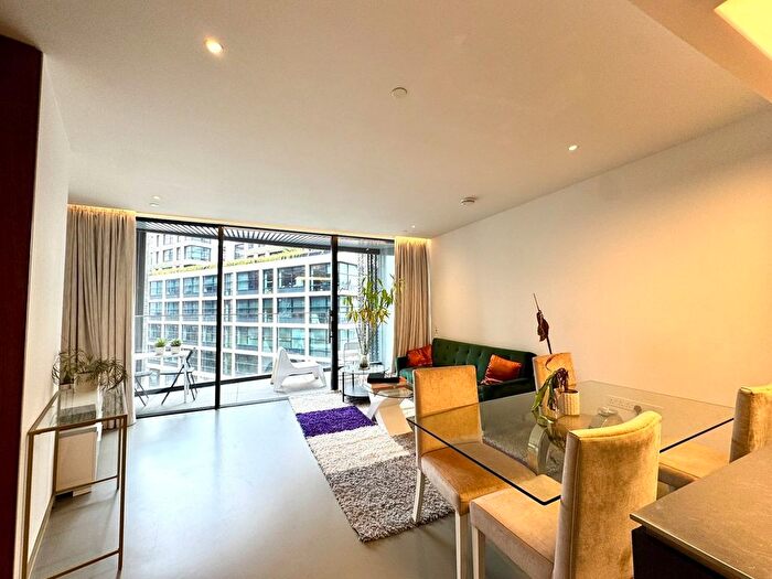1 Bedroom Flat For Sale In Lewis Cubitt Square, London, N1C