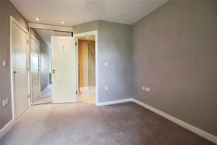2 Bedroom Apartment To Rent In Old Bracknell Lane West, Bracknell, Berkshire, RG12