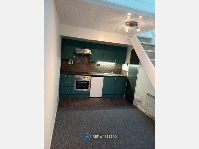 1 Bedroom Maisonette To Rent In West Moor Lane, Heslington, York, YO10