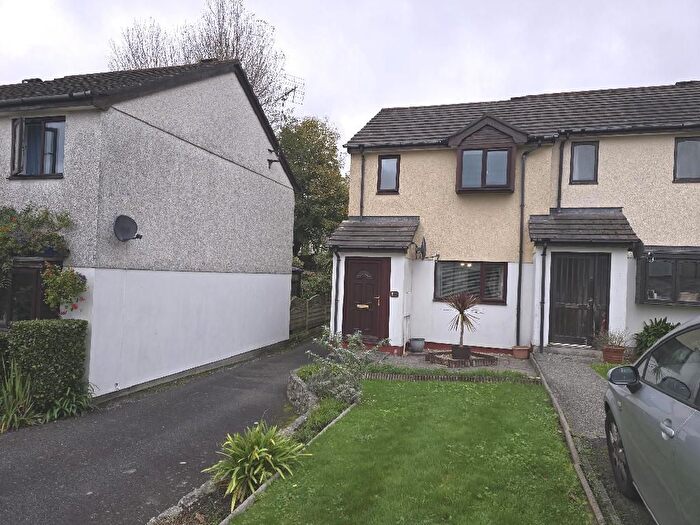 2 Bedroom End Of Terrace House To Rent In Furry Way, Helston, TR13