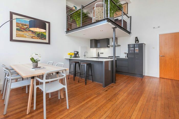 2 Bedroom Flat To Rent In Grenier Apartments, Southwark, SE15