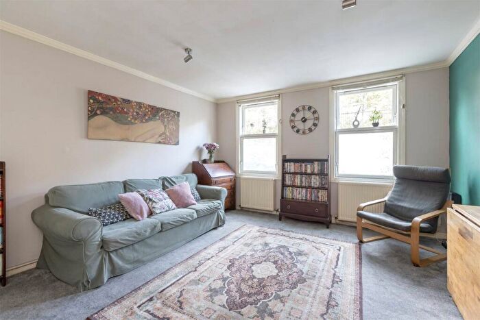 1 Bedroom Flat For Sale In Kirkwood Place, Meadowbank, Edinburgh, EH7