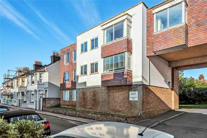 1 Bedroom Apartment To Rent In Swanborough Court, New Road, Shoreham By Sea, BN43