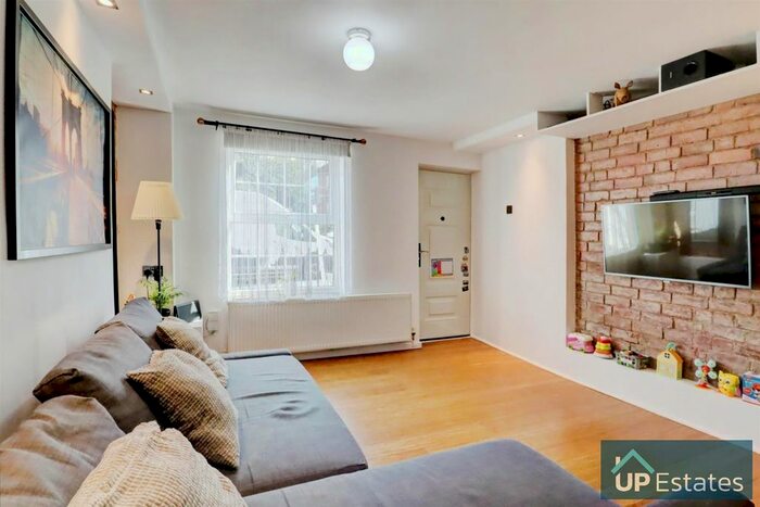 3 Bedroom Terraced House For Sale In Chapel Street, Bedworth, CV12