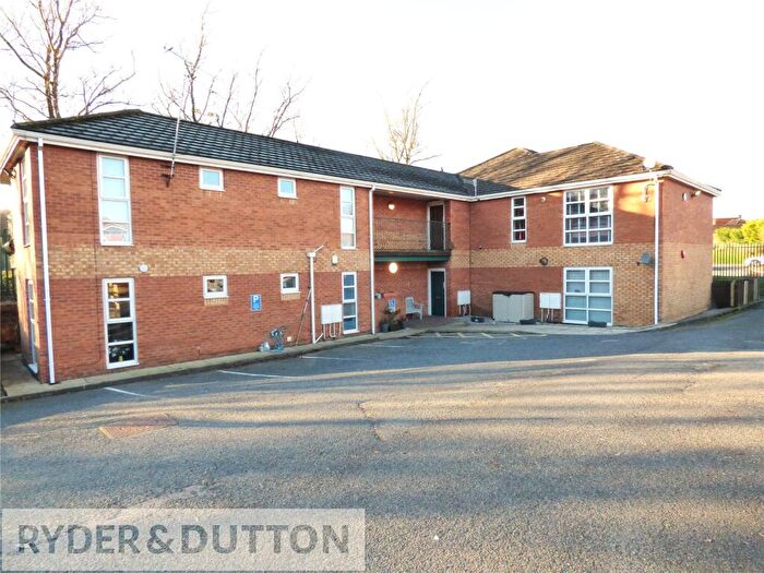 2 Bedroom Apartment To Rent In Crompton Gate, Shaw, Oldham, OL2