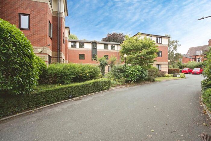 2 Bedroom Apartment For Sale In Trinity Court (Rugby), Rugby, CV21