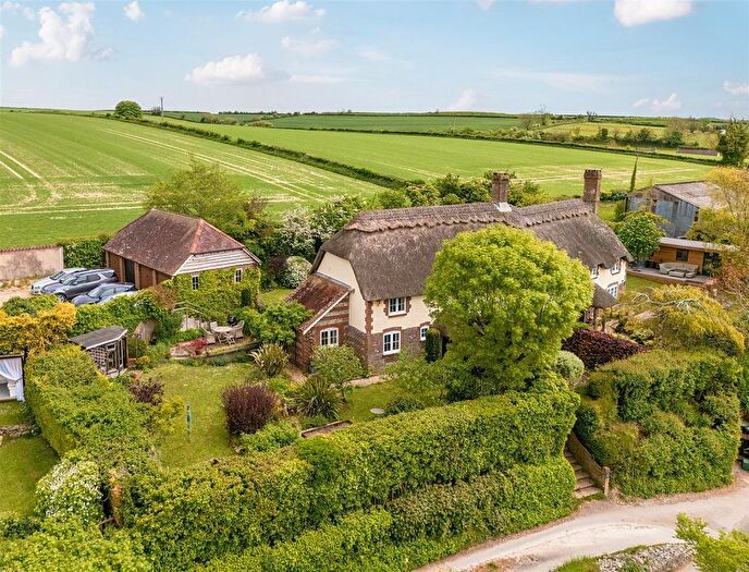 4 Bedroom Semi-Detached House For Sale In Piddletrenthide, Dorchester, DT2