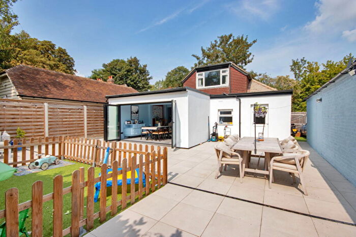 3 Bedroom Detached Bungalow For Sale In London Road, Farningham, DA4