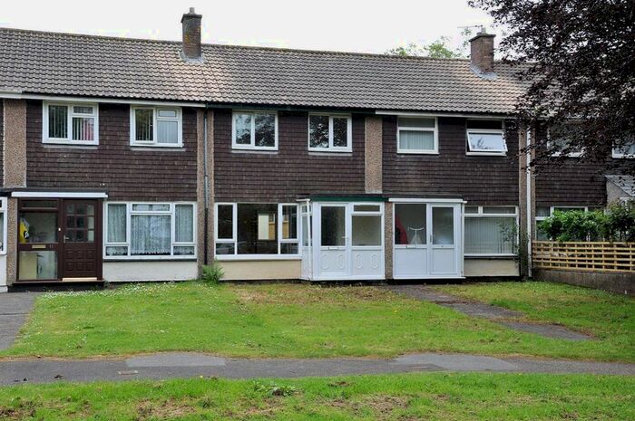 3 Bedroom Property To Rent In Rosevean Close, Camborne, TR14