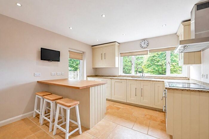 4 Bedroom Detached House To Rent In Priorswood, Guildford, GU3