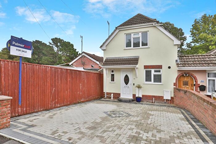 2 Bedroom Detached House For Sale In Guest Avenue, Poole, Dorset, BH12