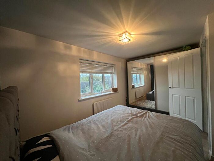 2 Bedroom Semi Detached House To Rent In Binswood Close, Wyken, Coventry, CV2