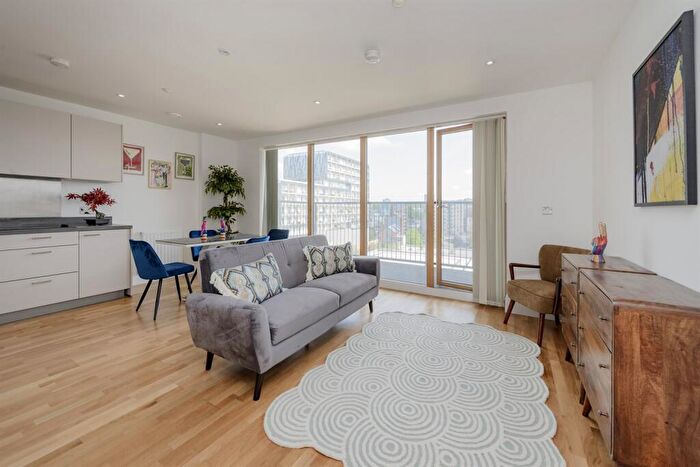 2 Bedroom Apartment To Rent In Weston Point, SE18