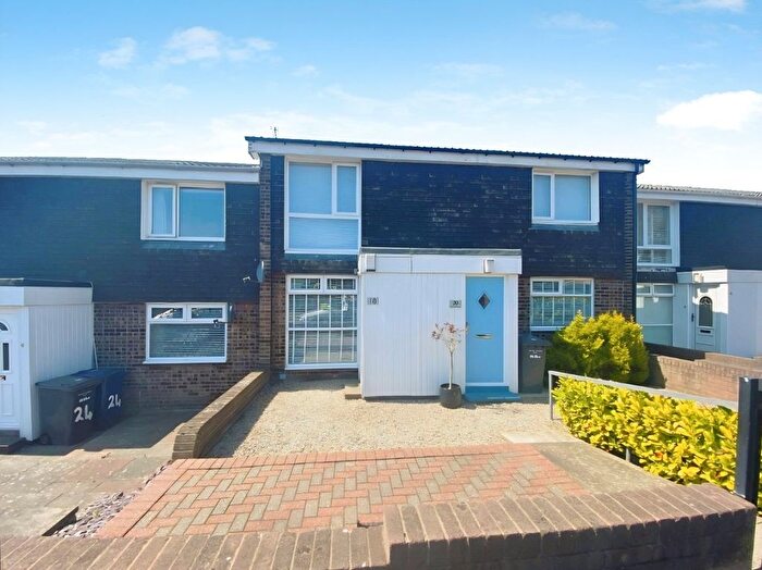 2 Bedroom Flat To Rent In Cauldwell Place, South Shields, Tyne And Wear, NE34