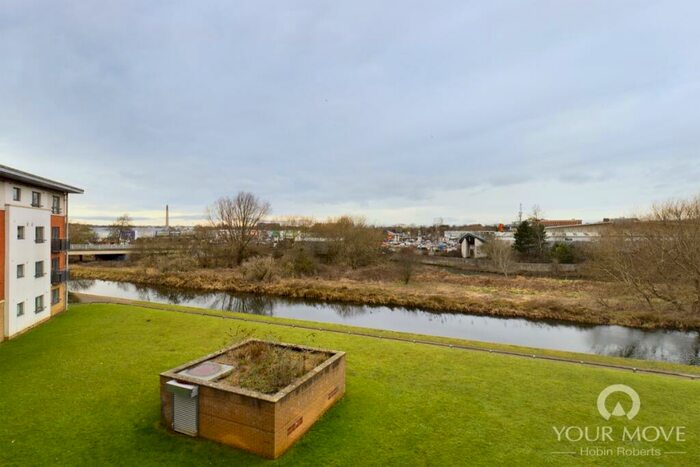 2 Bedroom Flat To Rent In West Cotton Close, Northampton, NN4