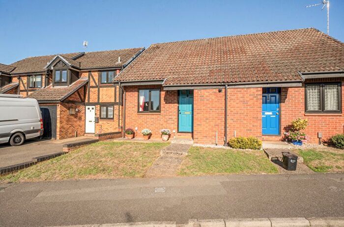 1 Bedroom Semi Detached House For Sale In Measham Way, Lower Earley, Reading, RG6