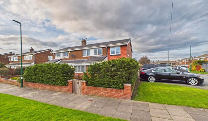 4 Bedroom Semi Detached House For Sale In Hereford Way, Fellgate, Jarrow, Tyne And Wear, NE32