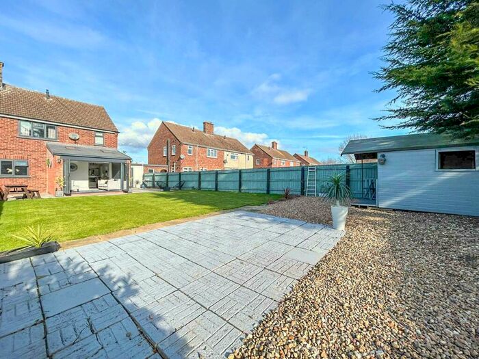 4 Bedroom Semi Detached House For Sale In Craik Hill Avenue, Immingham