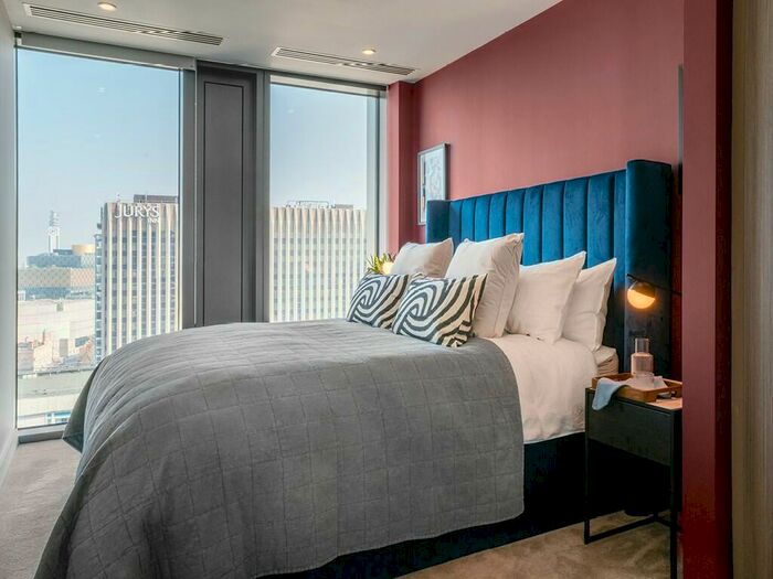 2 Bedroom Apartment To Rent In Broad Street, Birmingham, B15