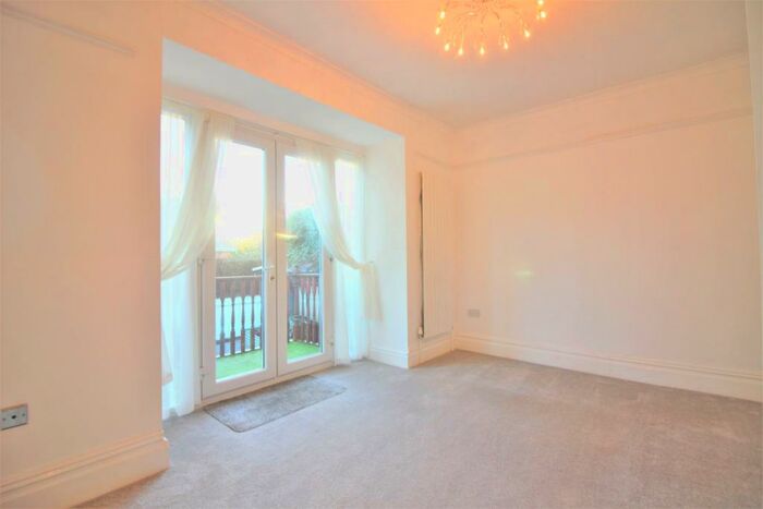 2 Bedroom Flat To Rent In Waterloo Road, Birkdale, Southport, PR8