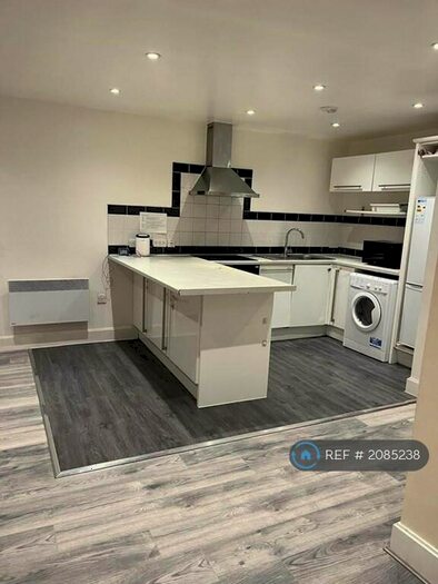 2 Bedroom Flat To Rent In Stafford Road, Wallington, SM6