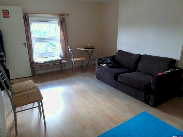 1 Bedroom Flat To Rent In Bulstrode Road, Hounslow, TW3