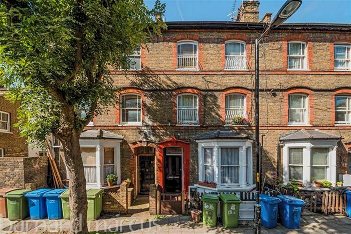 2 Bedroom Flat To Rent In Walcorde Avenue, London, SE17