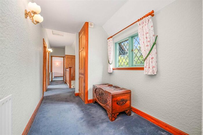 4 Bedroom Detached House For Sale In Tanworth-In-Arden, Solihull, B94