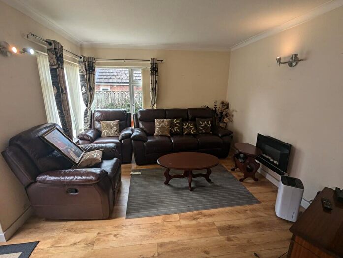 4 Bedroom House To Rent In Milbank Road, West End, Darlington, DL3